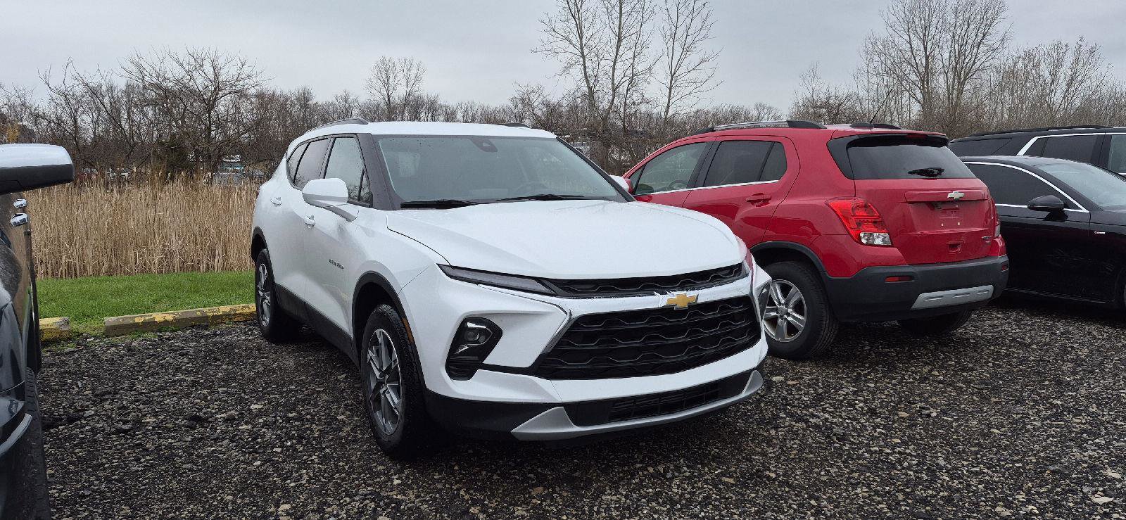 Used 2023 Chevrolet Blazer LT w/ Convenience Package image 2