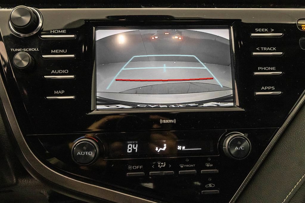 Used 2020 Toyota Camry SE w/ Moonroof Package image 19
