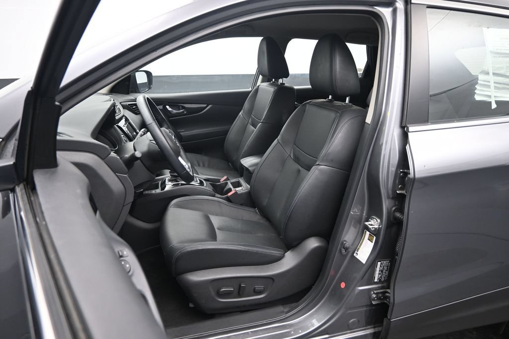 Used 2022 Nissan Rogue Sport SL AWD/4WD image 20