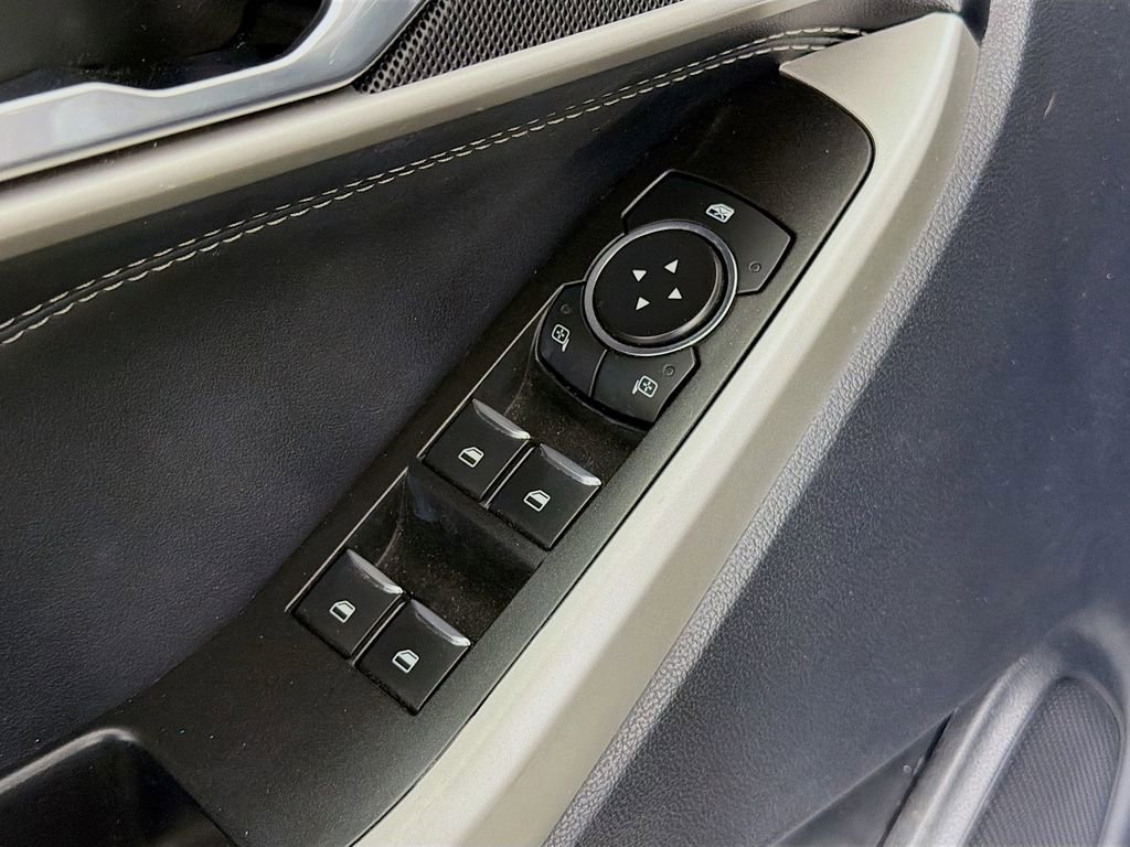 Used 2021 Ford Explorer XLT w/ Equipment Group 202A image 19