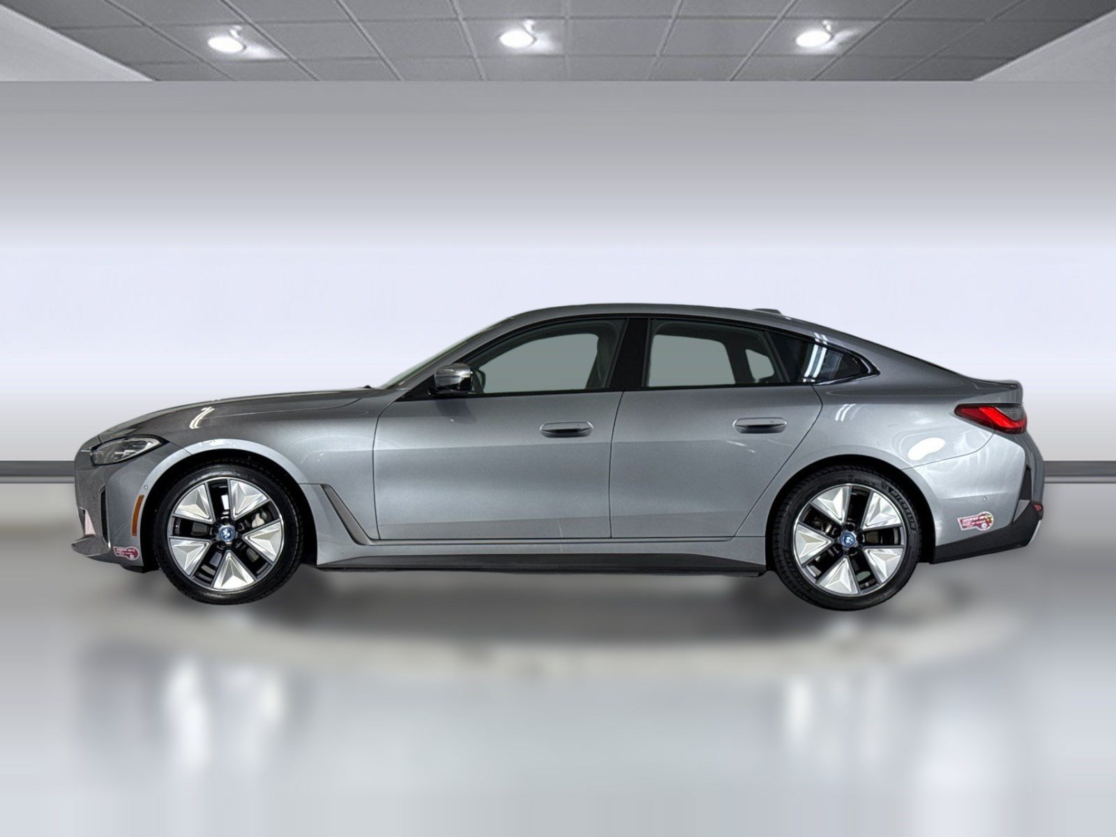 Certified 2023 BMW i4 eDrive40 w/ Premium Package RWD image 2
