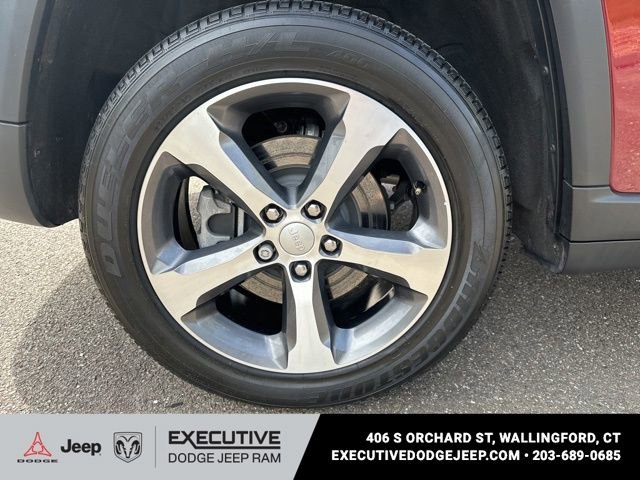 Used 2024 Jeep Grand Cherokee Limited 4xe w/ Luxury Tech Group II AWD/4WD image 18