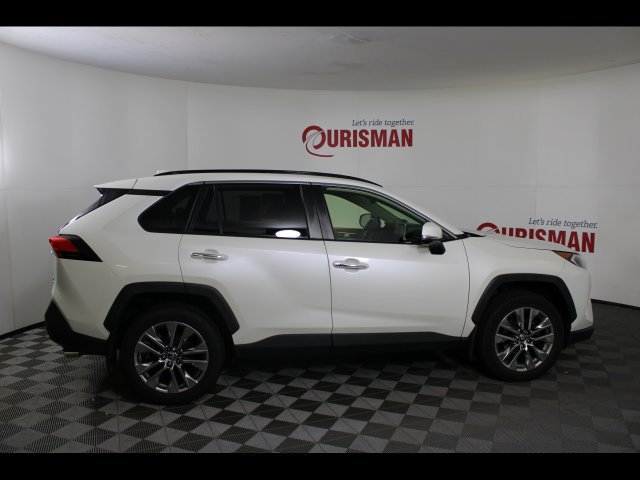 Used 2020 Toyota RAV4 Limited AWD/4WD image 9