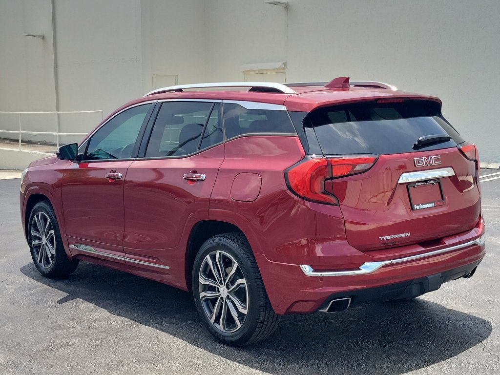 Used 2019 GMC Terrain Denali w/ Advanced Safety Package FWD image 8