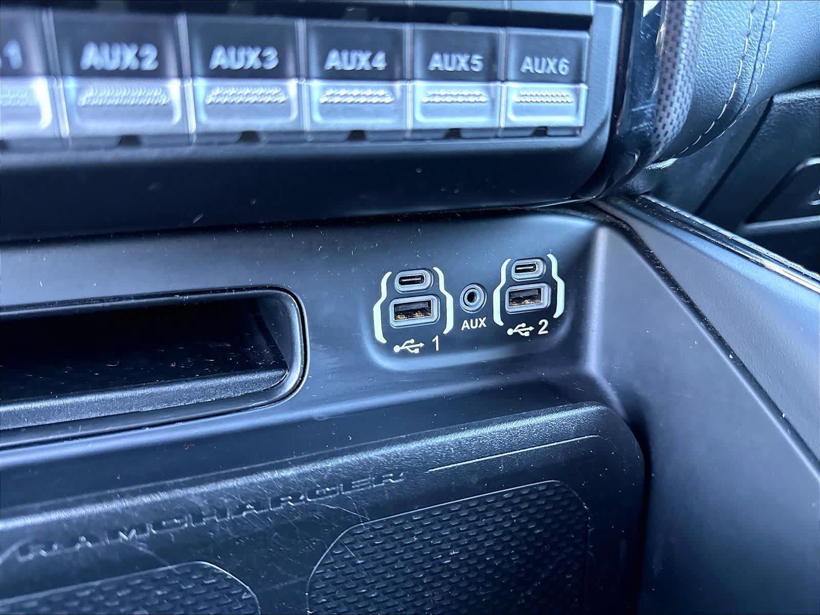 Used 2022 RAM 3500 Limited AWD/4WD image 18