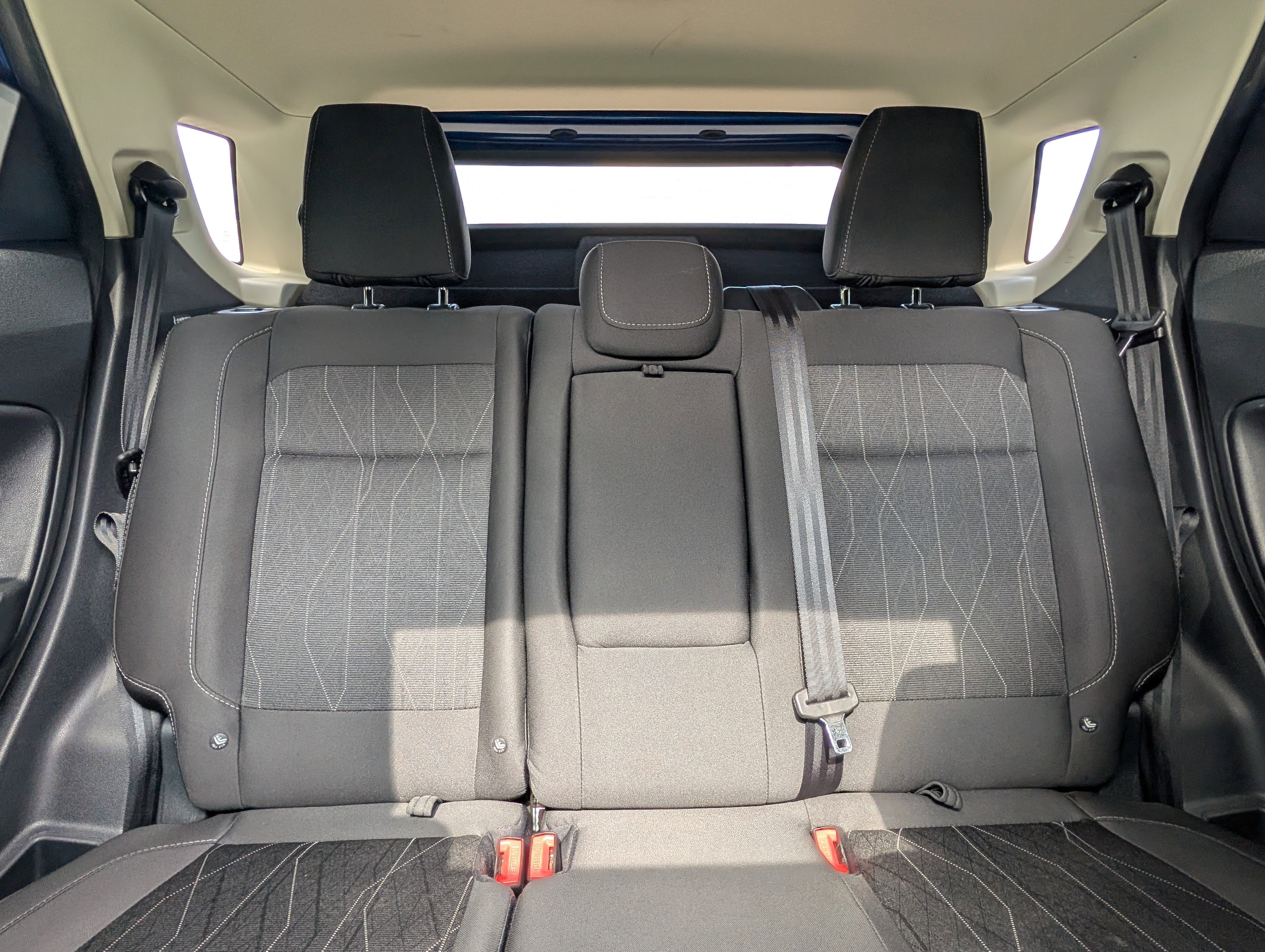 Used 2021 Ford EcoSport SE FWD image 25