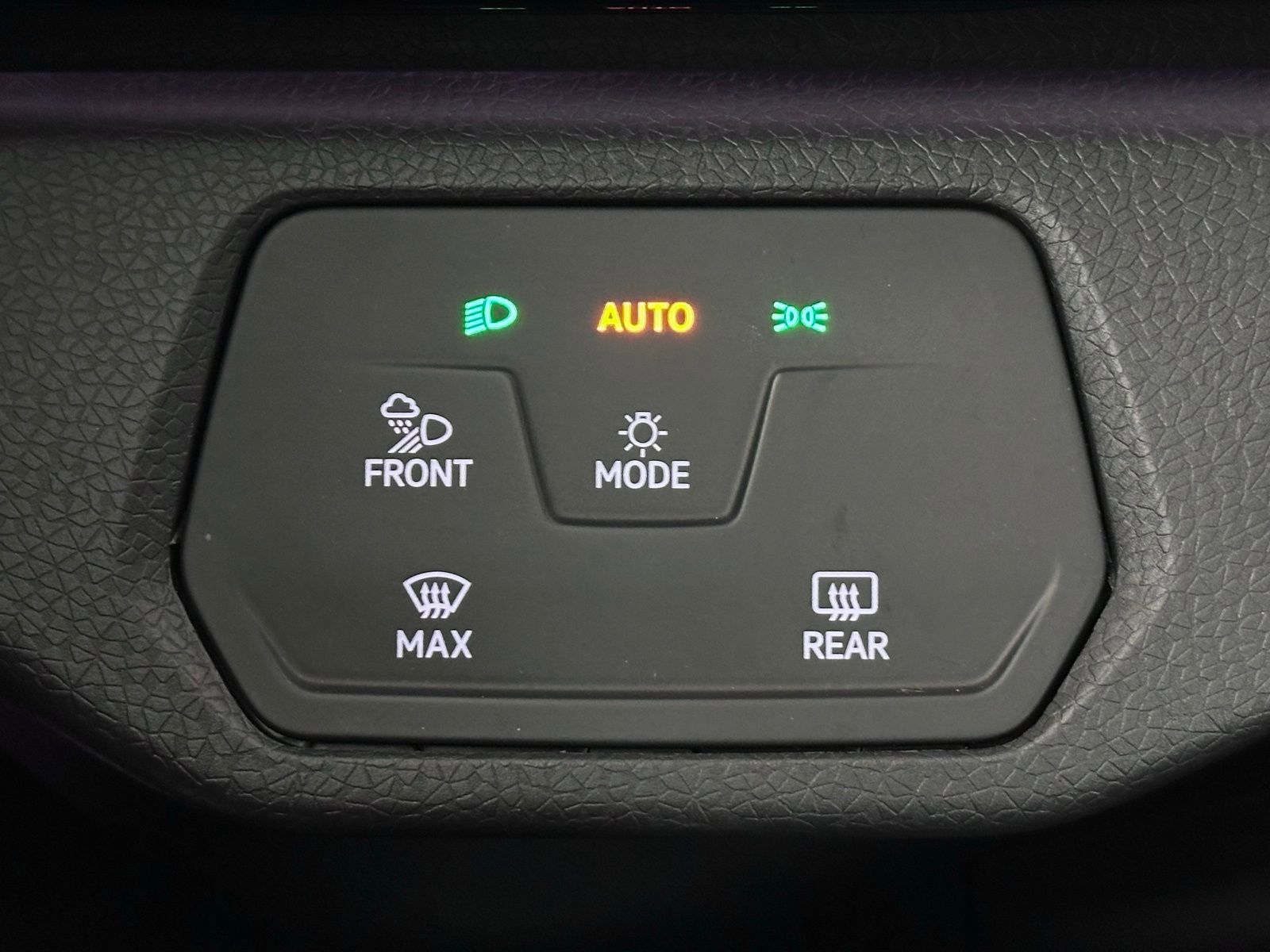 Used 2023 Volkswagen ID.4 Pro S image 12