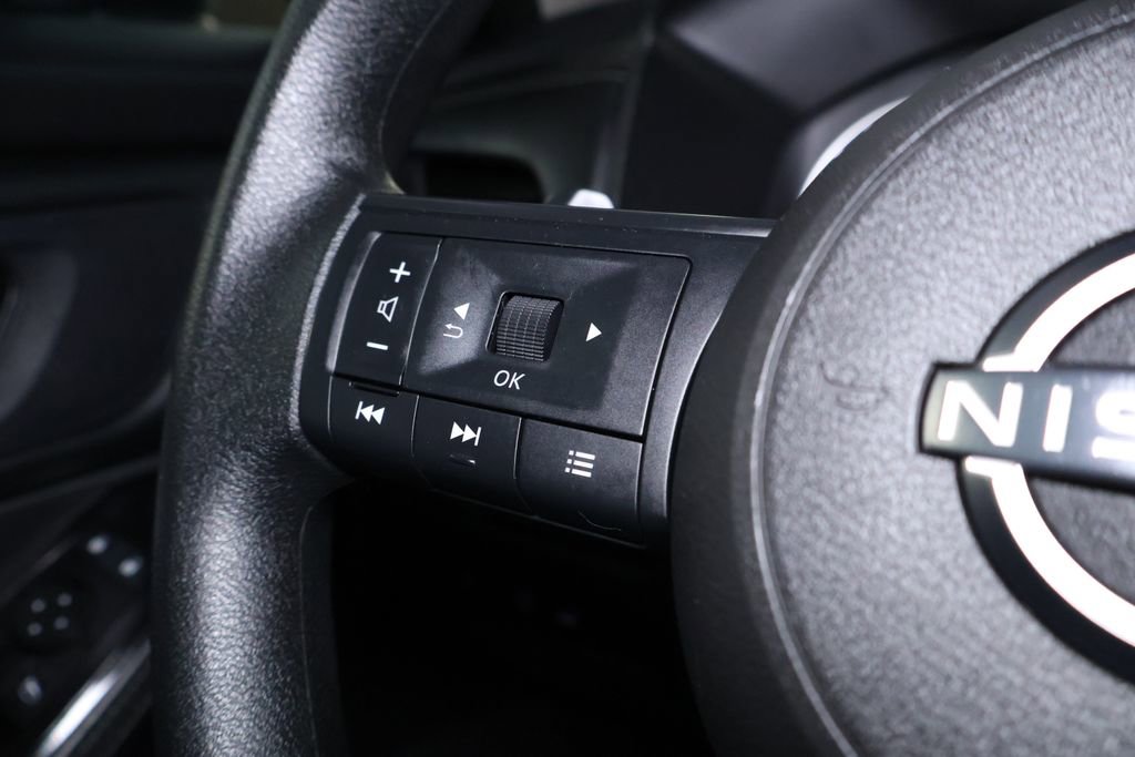 Used 2024 Nissan Rogue SV image 20