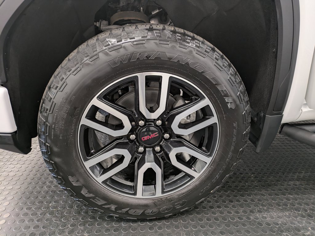 Used 2023 GMC Sierra 1500 AT4 w/ AT4 Premium Package image 7