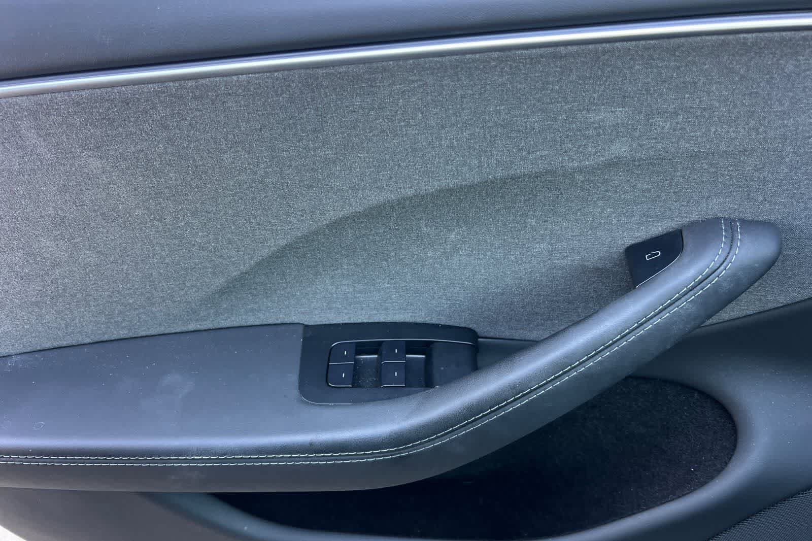 Used 2025 Tesla Model 3 Long Range RWD image 15