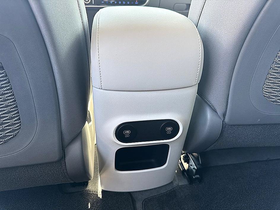 Certified 2025 Hyundai Ioniq 5 SE RWD image 11