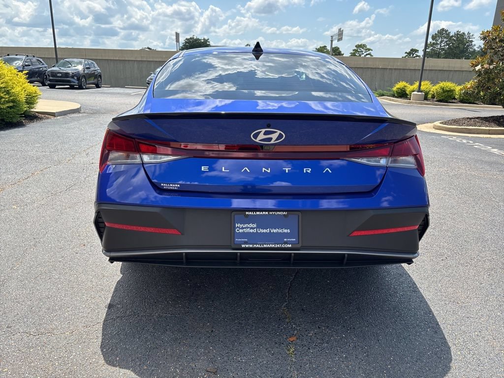 Certified 2025 Hyundai Elantra Sport FWD image 6