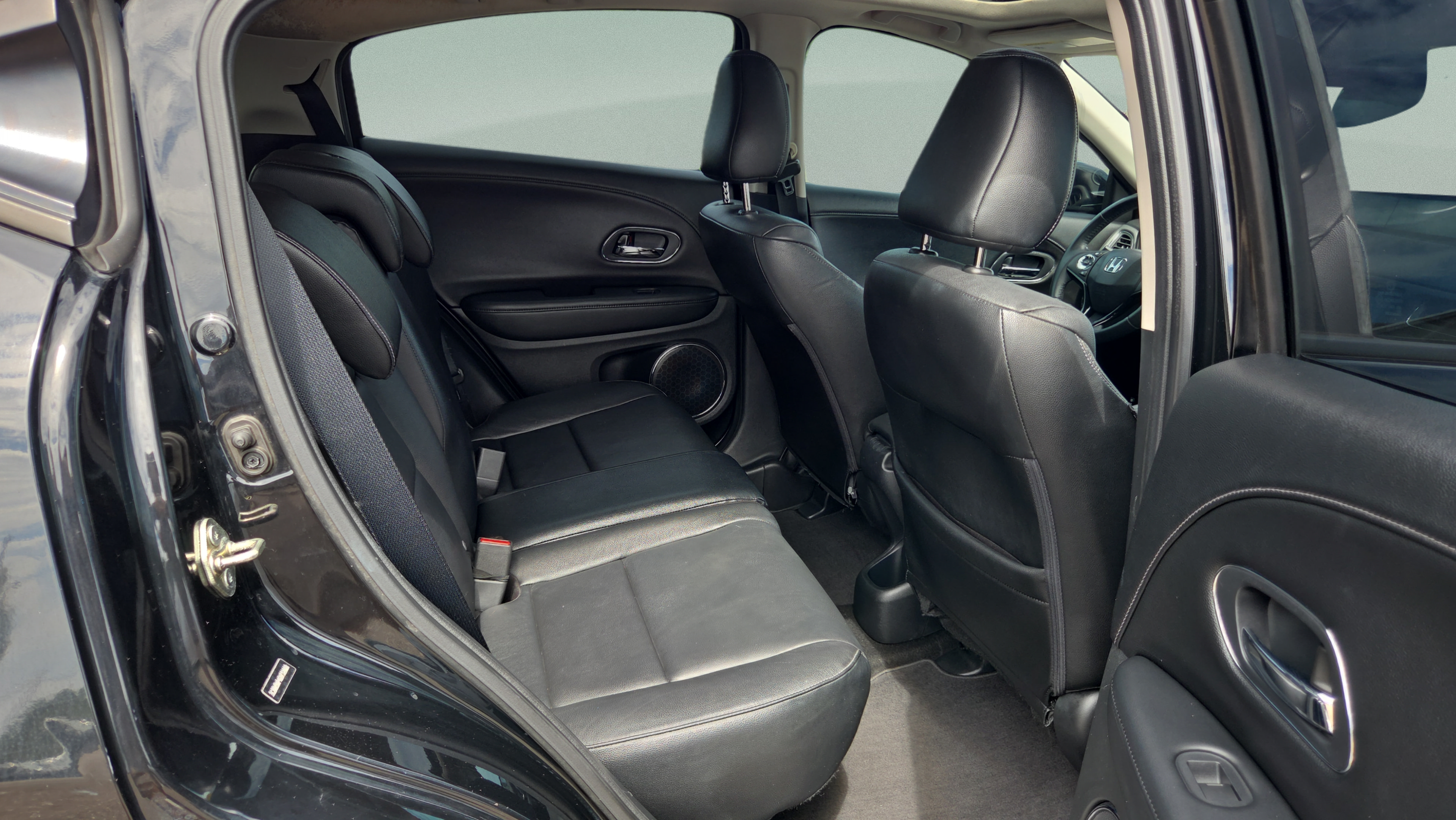 Used 2016 Honda HR-V EX-L image 15