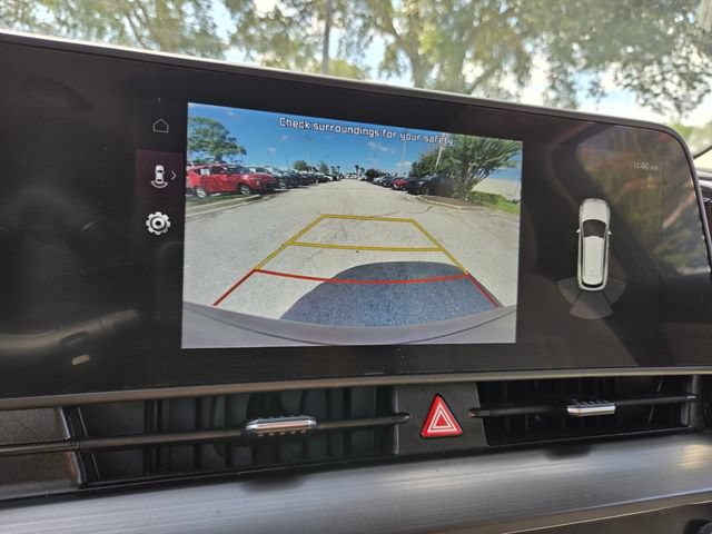 Used 2025 Kia Sportage EX w/ Premium Package FWD image 31