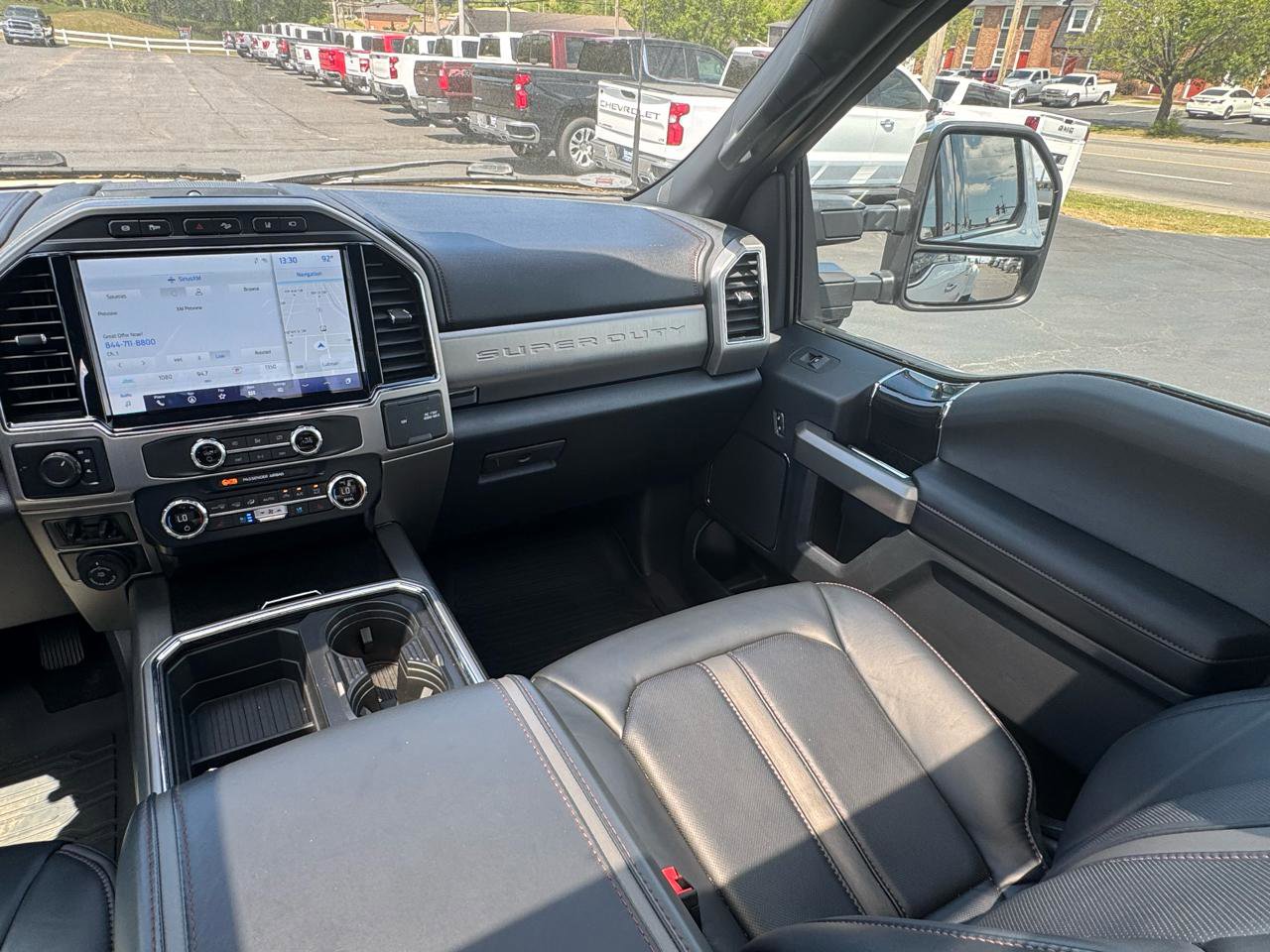 Used 2022 Ford F450 Platinum w/ FX4 Off-Road Package AWD/4WD image 25