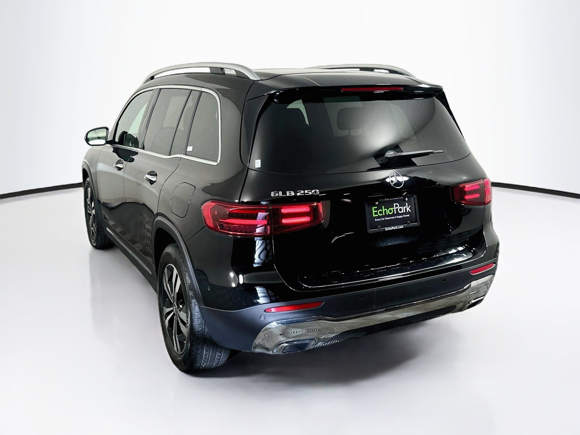 Used 2025 Mercedes-Benz GLB 250 image 5