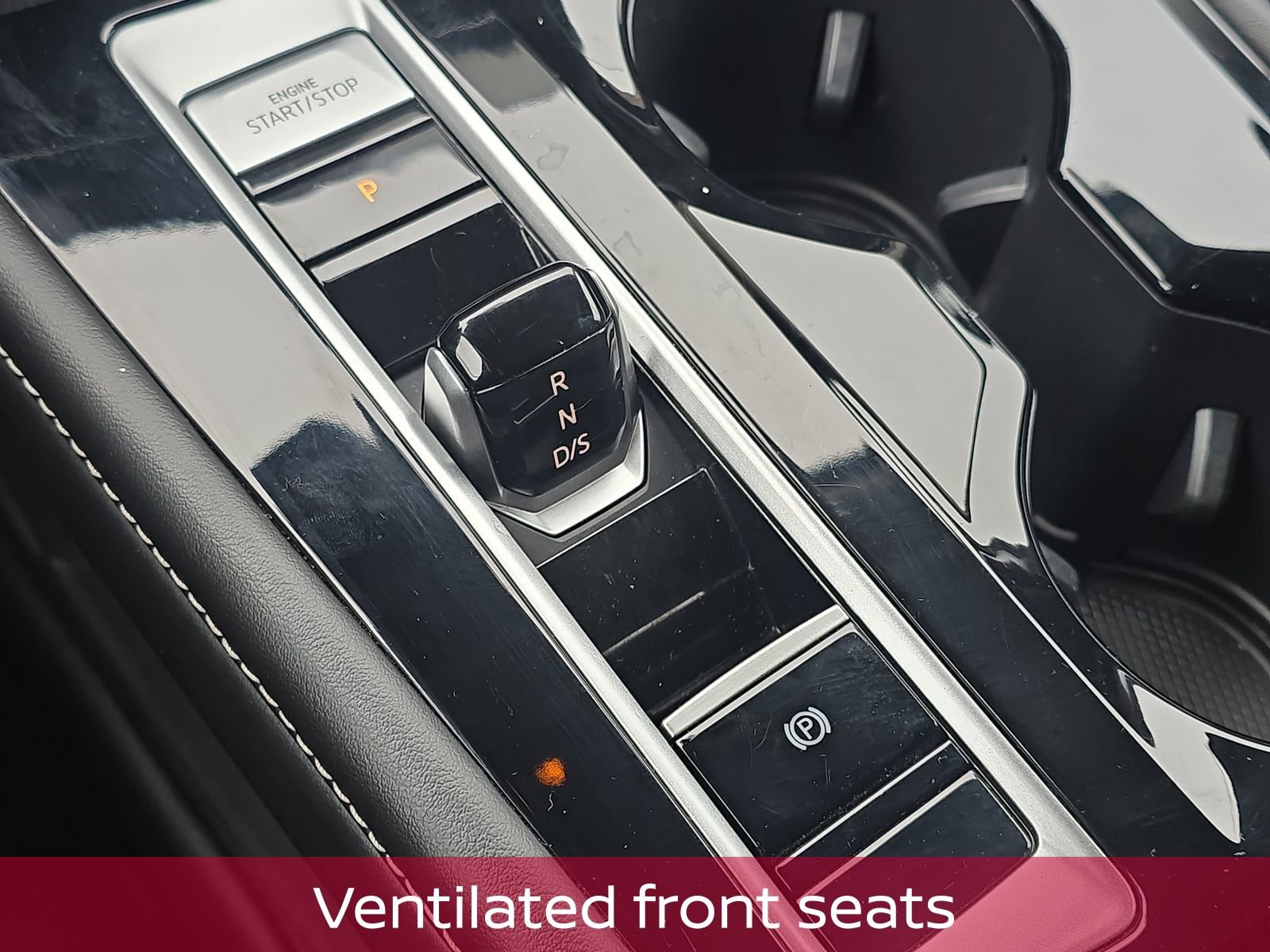 Used 2024 Volkswagen Atlas SE image 24