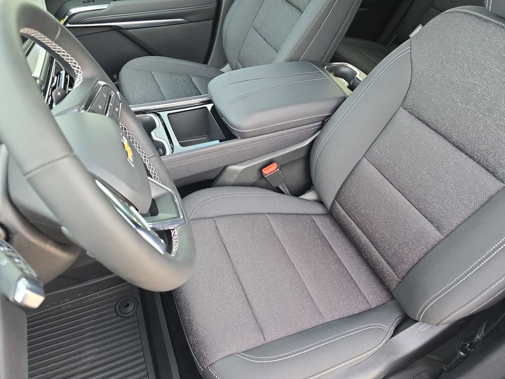 New 2026 Chevrolet Traverse LT FWD image 16