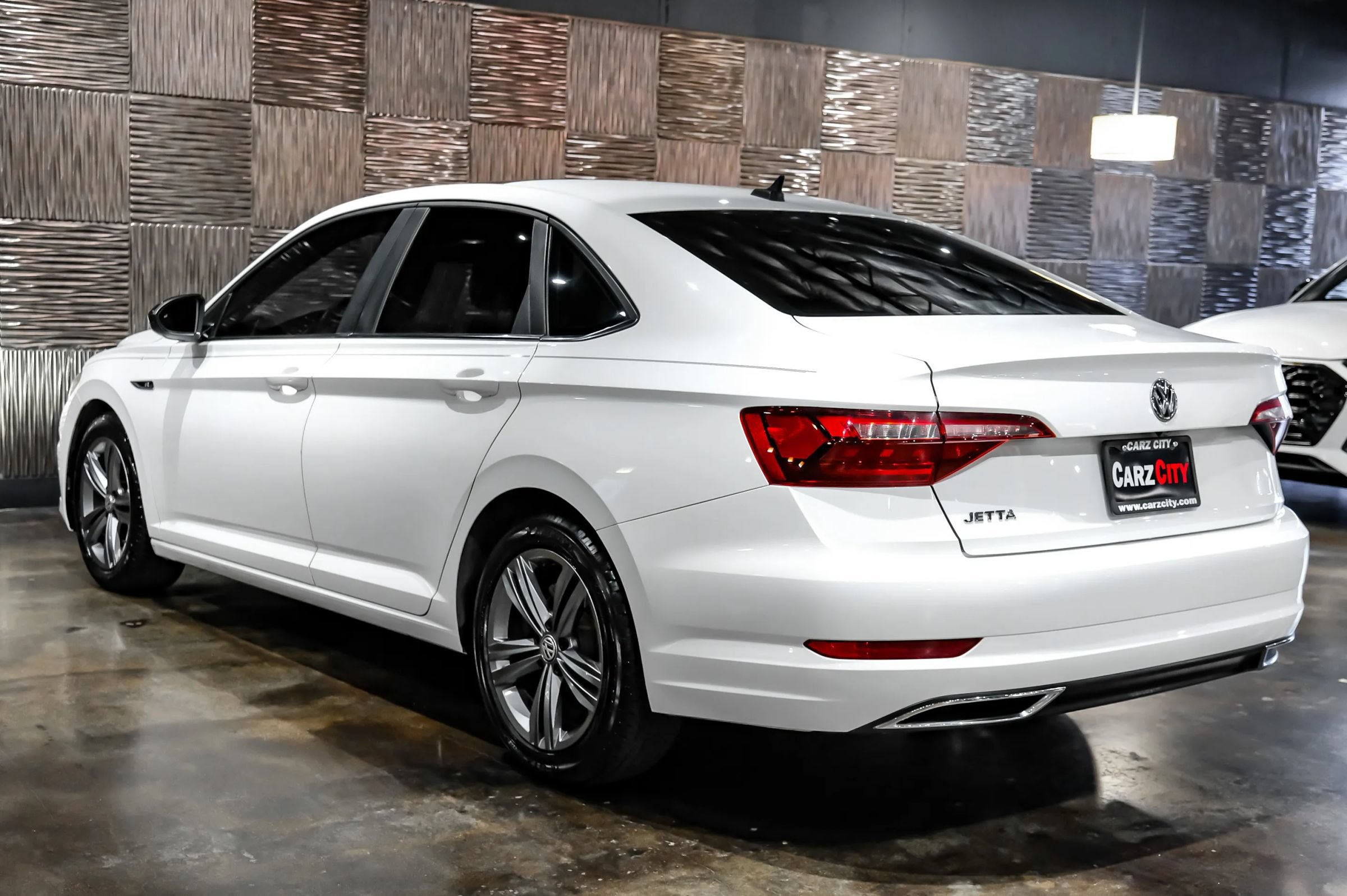 Used 2020 Volkswagen Jetta R-Line w/ R-Line Cold Weather Package FWD image 12