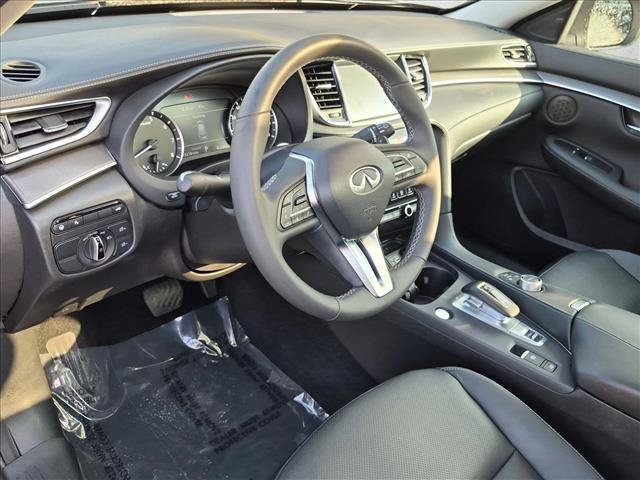 Used 2023 INFINITI QX50 Luxe FWD image 10
