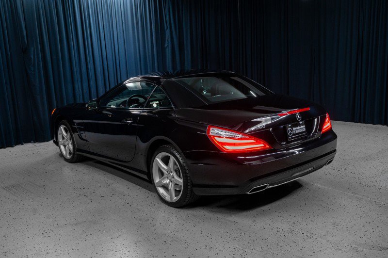 Used 2016 Mercedes-Benz SL 550 image 13