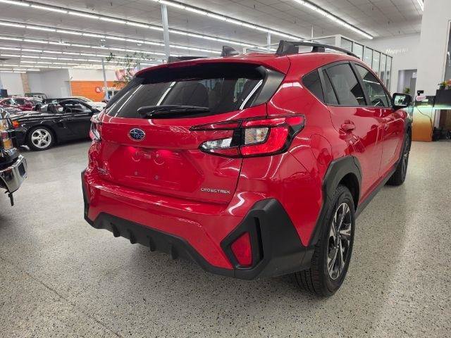 Used 2024 Subaru Crosstrek 2.0i Premium AWD/4WD image 4