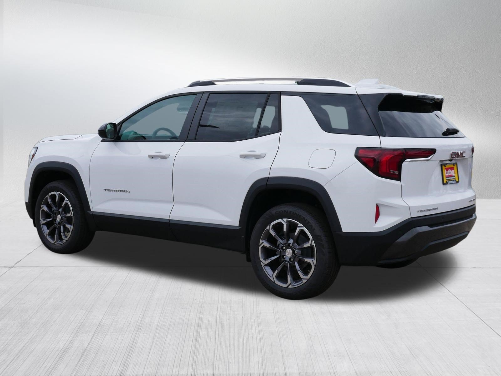 New 2027 GMC Terrain Elevation w/ Elevation Premium Package FWD image 2