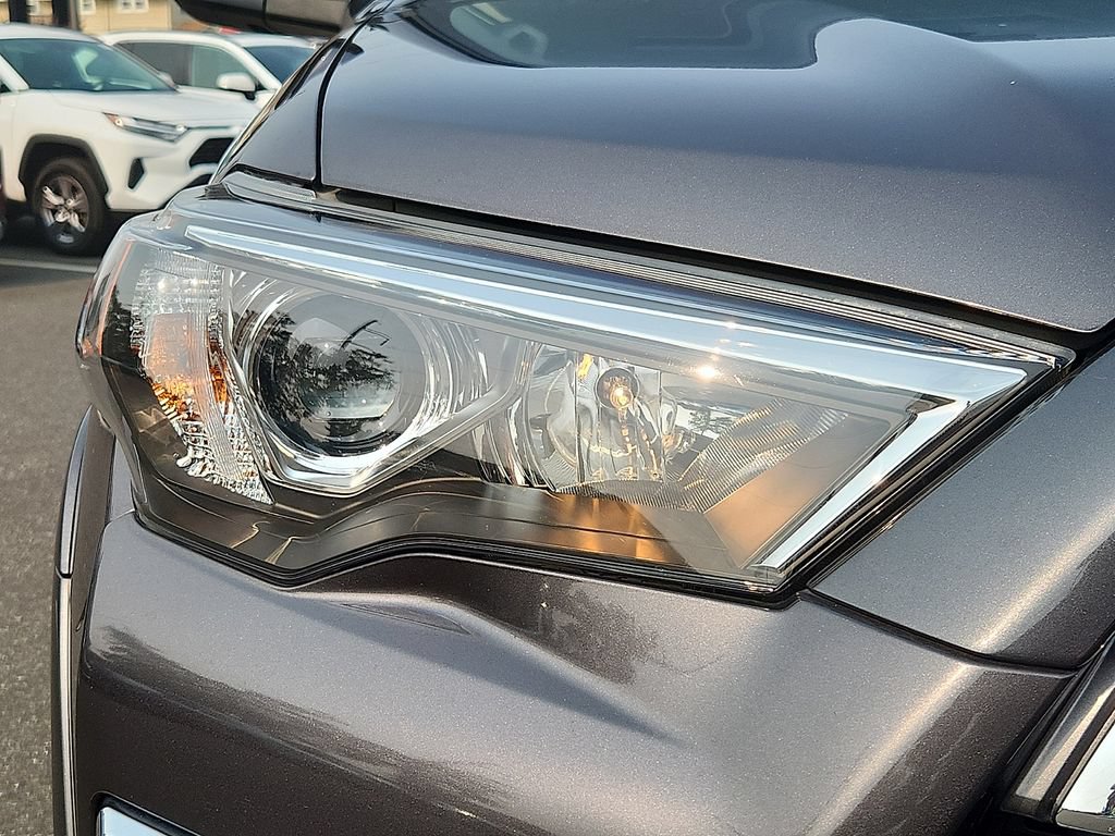 Certified 2021 Toyota 4Runner Limited AWD/4WD image 9