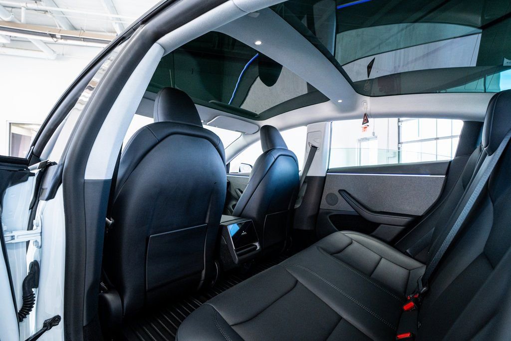 Used 2025 Tesla Model 3 Long Range image 44