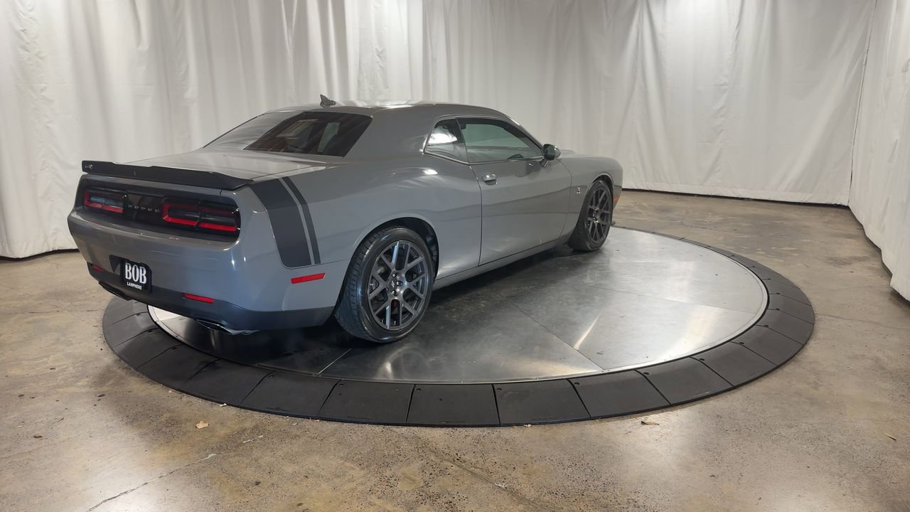 Used 2017 Dodge Challenger R/T Scat Pack w/ Leather Interior Group image 9