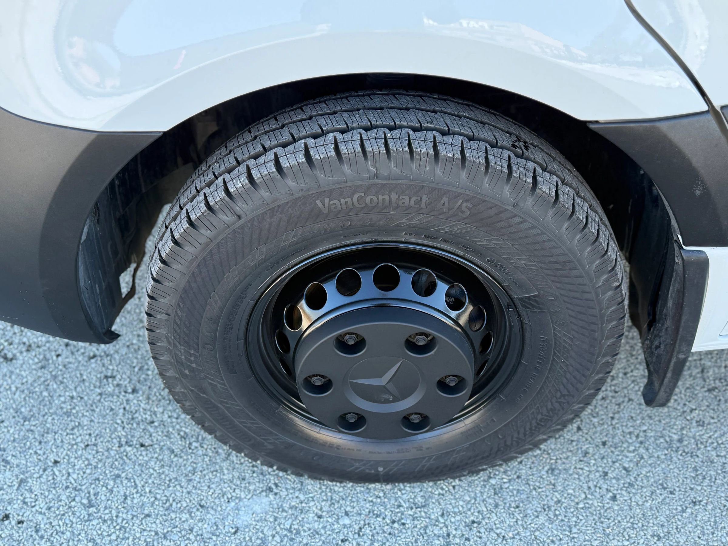 Used 2019 Mercedes-Benz Sprinter 170 w/ Chrome Grille Package image 15