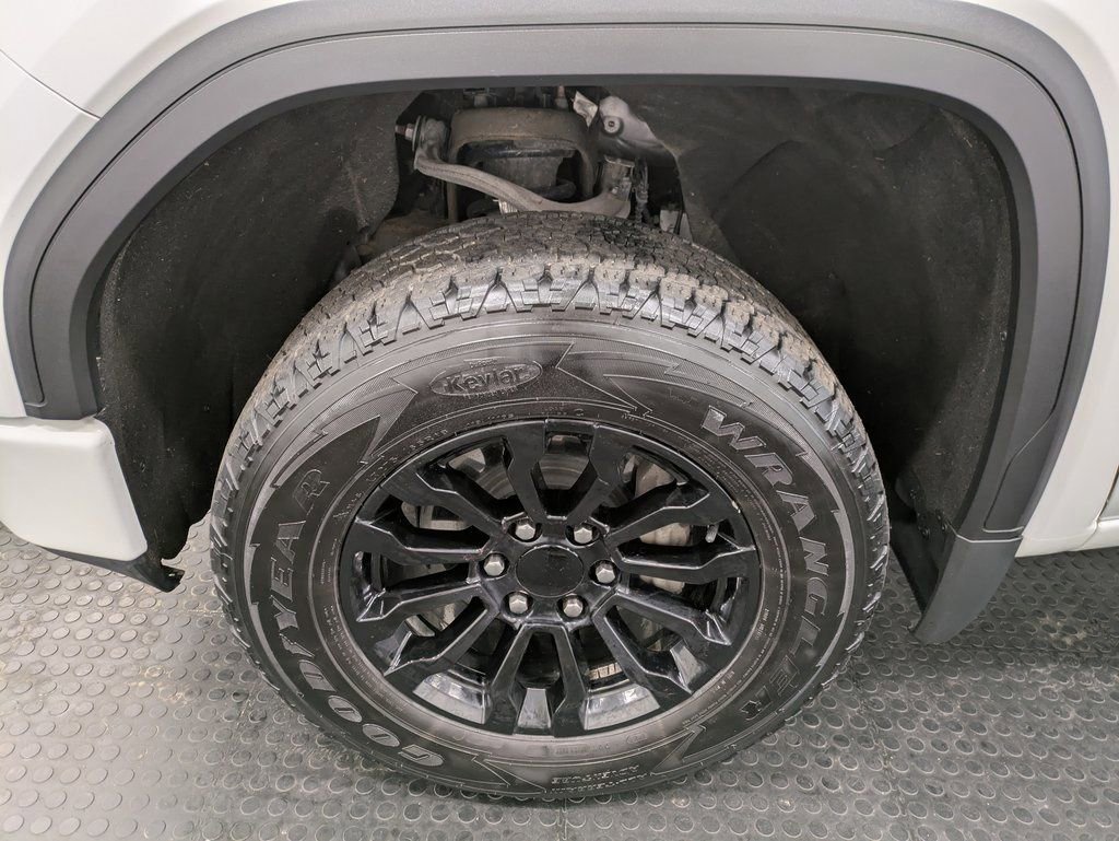 Used 2021 GMC Sierra 1500 AT4 AWD/4WD image 7