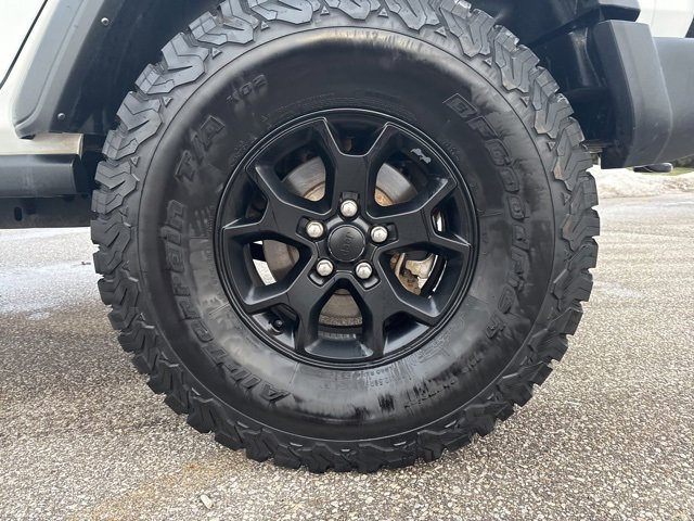 Used 2022 Jeep Wrangler Unlimited Sport image 9