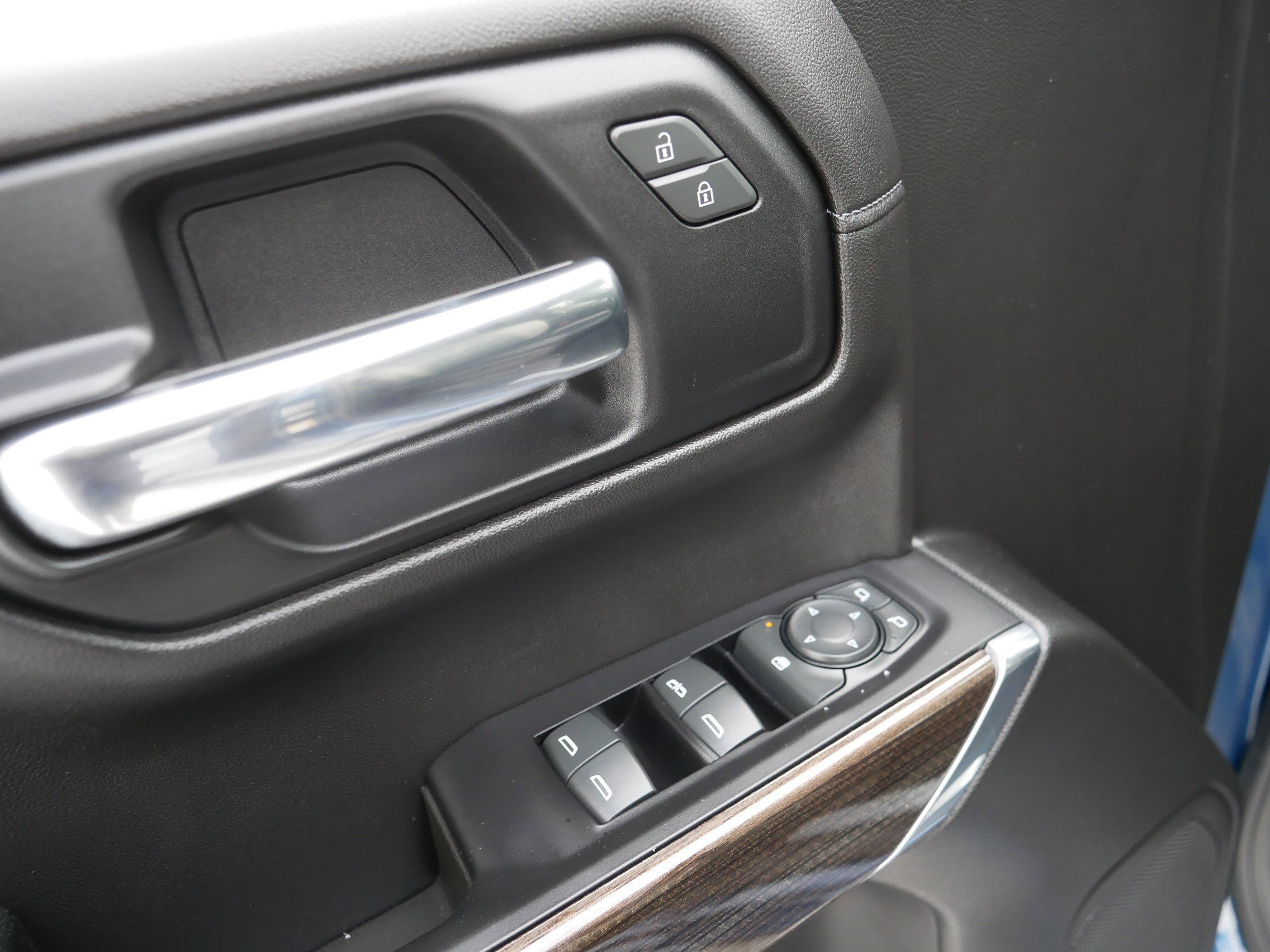 Used 2019 Chevrolet Silverado 1500 RST w/ All-Star Edition image 19