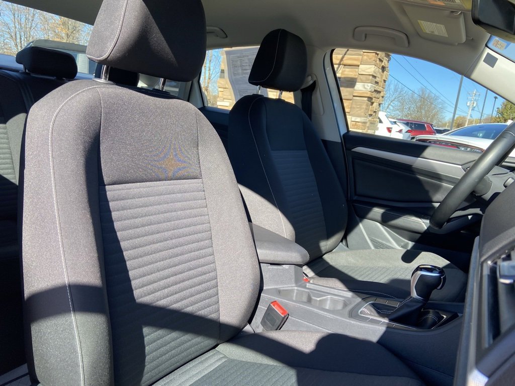 Used 2024 Volkswagen Jetta S image 27