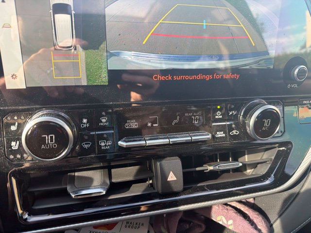 Used 2026 Toyota Highlander Platinum AWD/4WD image 14