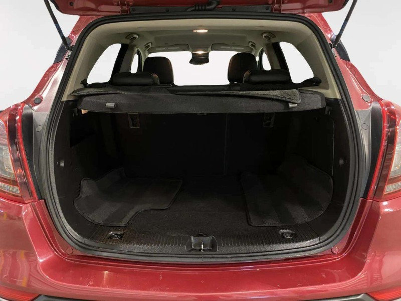 Used 2020 Buick Encore Preferred AWD/4WD image 30