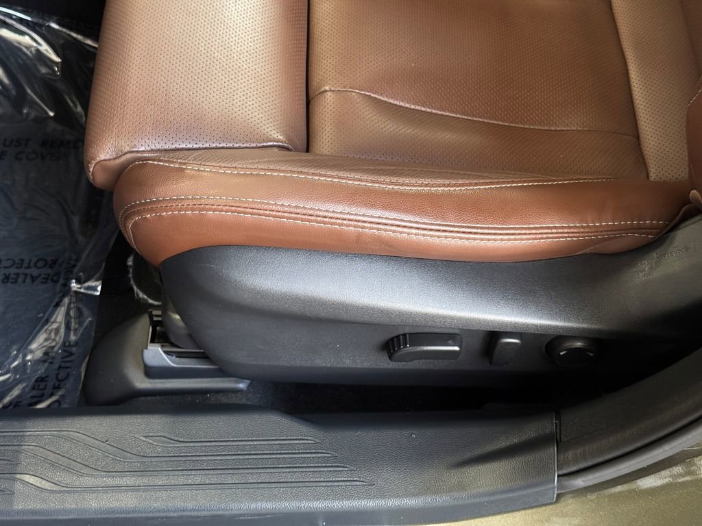 Used 2022 Subaru Outback Touring XT w/ Popular Package #2 image 24