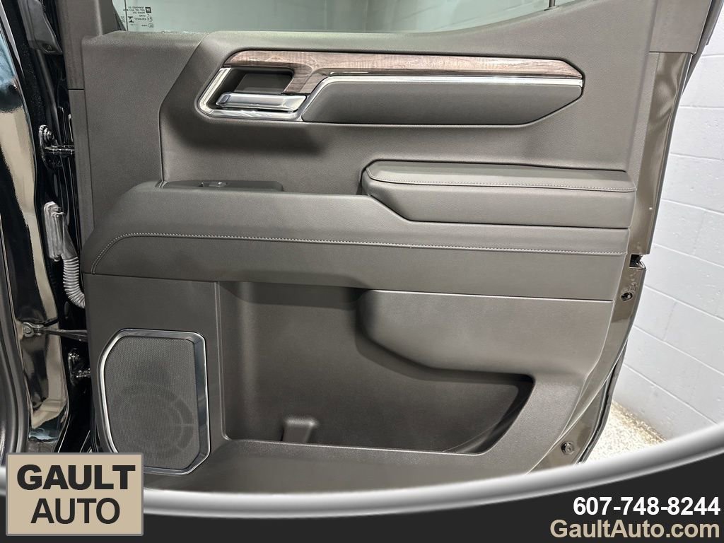 Used 2024 Chevrolet Silverado 1500 LTZ w/ LTZ Convenience Package II image 19