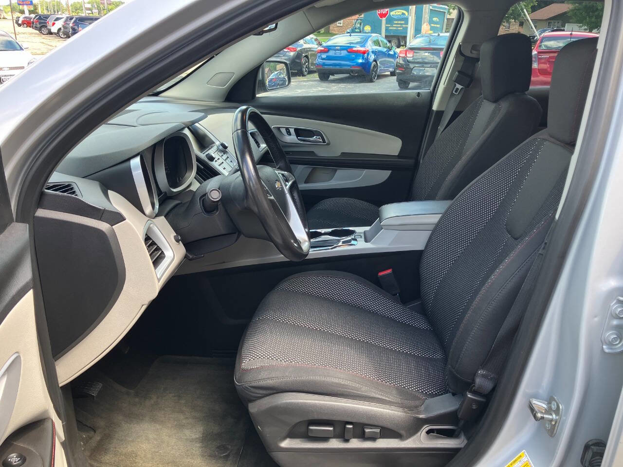 Used 2015 Chevrolet Equinox LT image 10