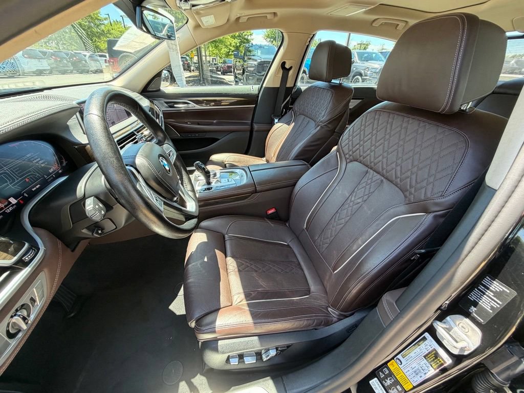 Used 2022 BMW 740i xDrive w/ Premium Package AWD/4WD image 21