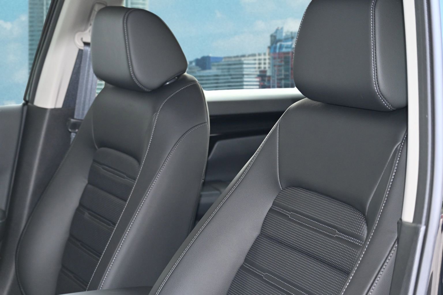 New 2026 Honda CR-V EX-L image 17