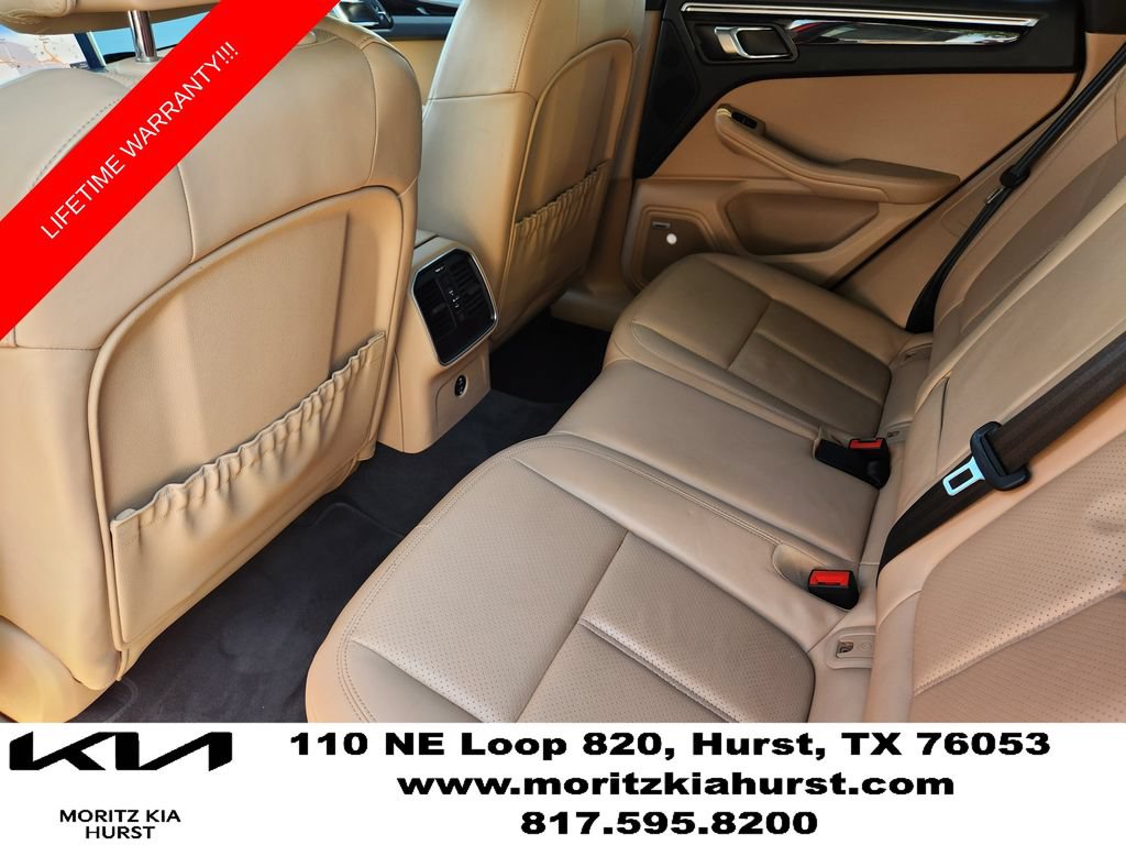 Used 2021 Porsche Macan AWD/4WD image 29