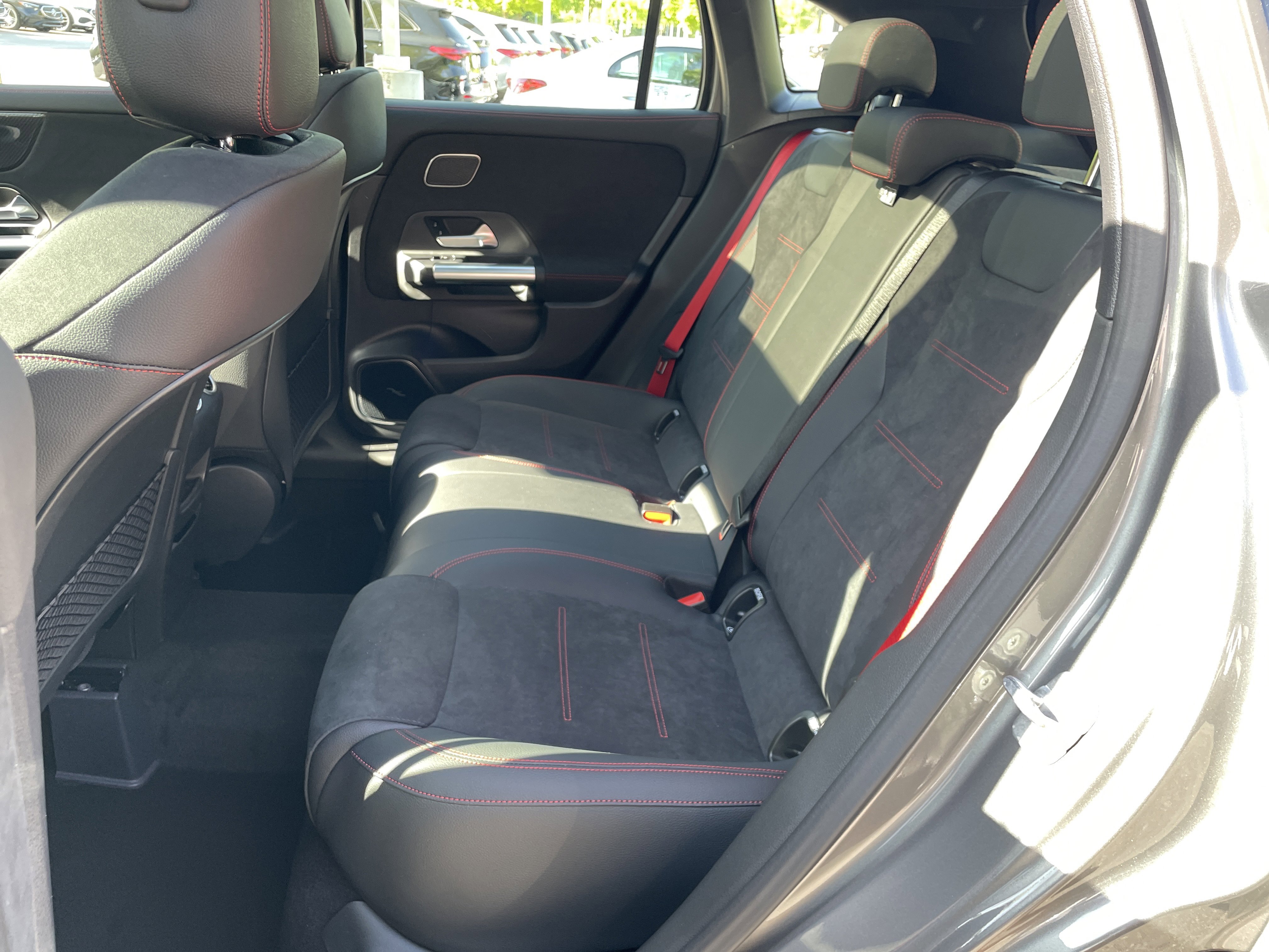 New 2026 Mercedes-Benz GLA 35 AMG 4MATIC image 36