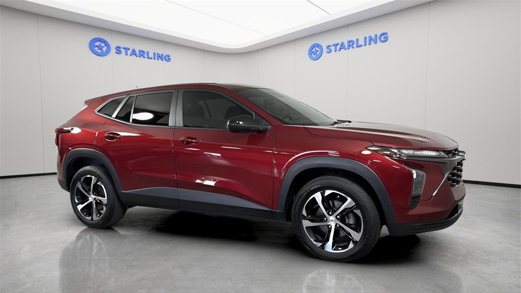 Certified 2024 Chevrolet Trax RS w/ Driver Confidence Package image 28