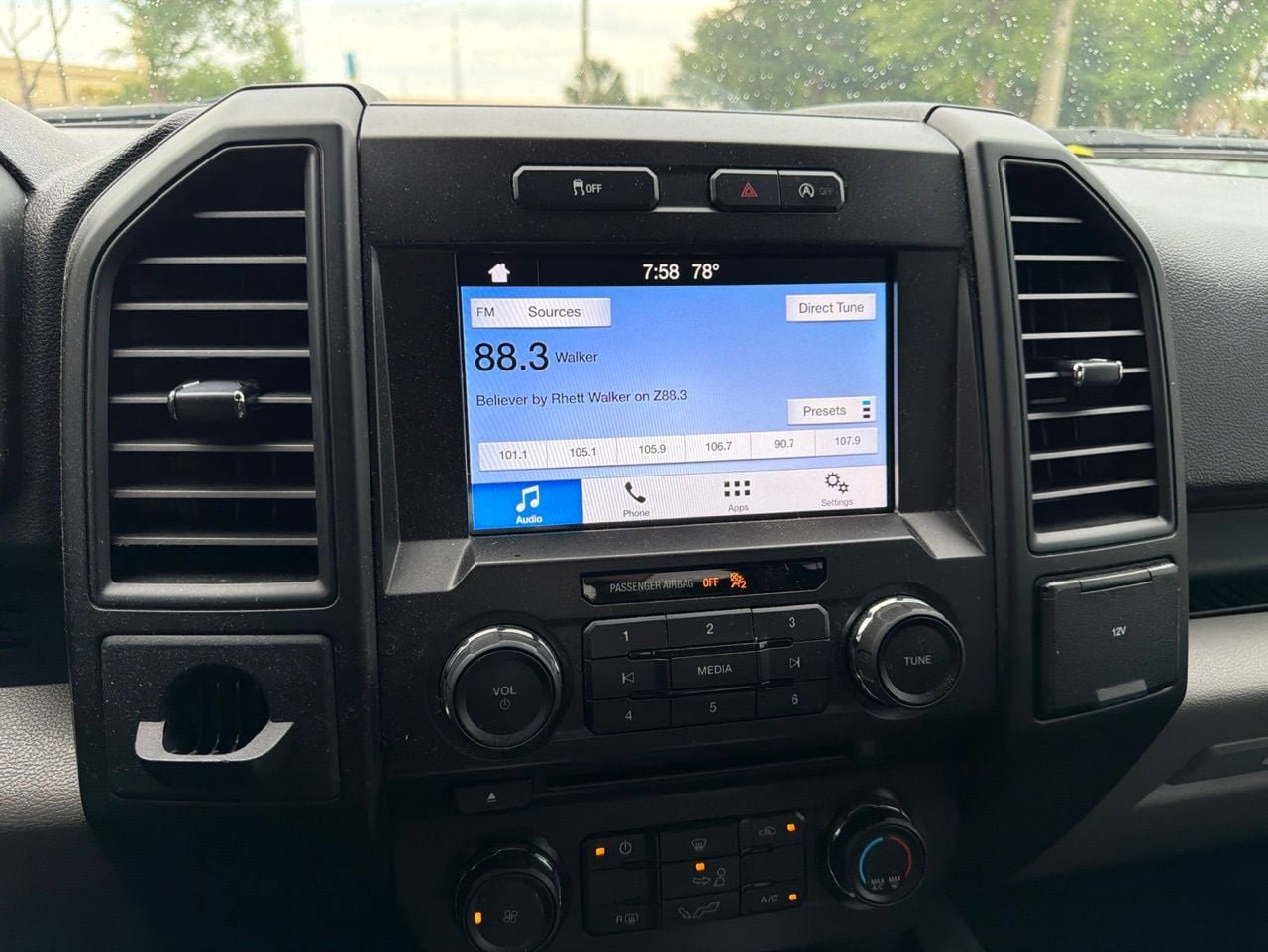 Used 2018 Ford F150 XL w/ Equipment Group 101A Mid RWD image 10