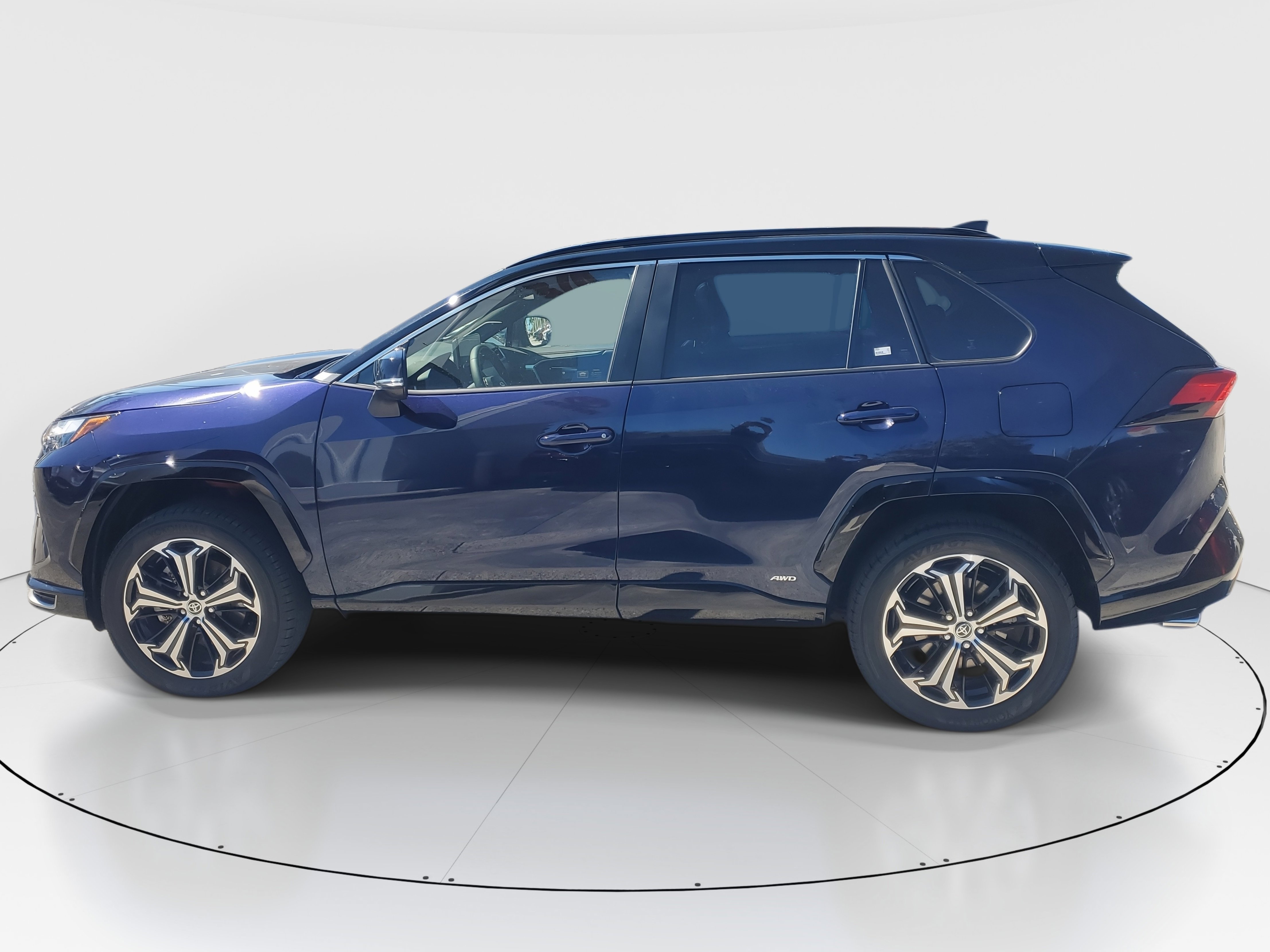 Certified 2025 Toyota RAV4 XSE w/ Weather Package image 6