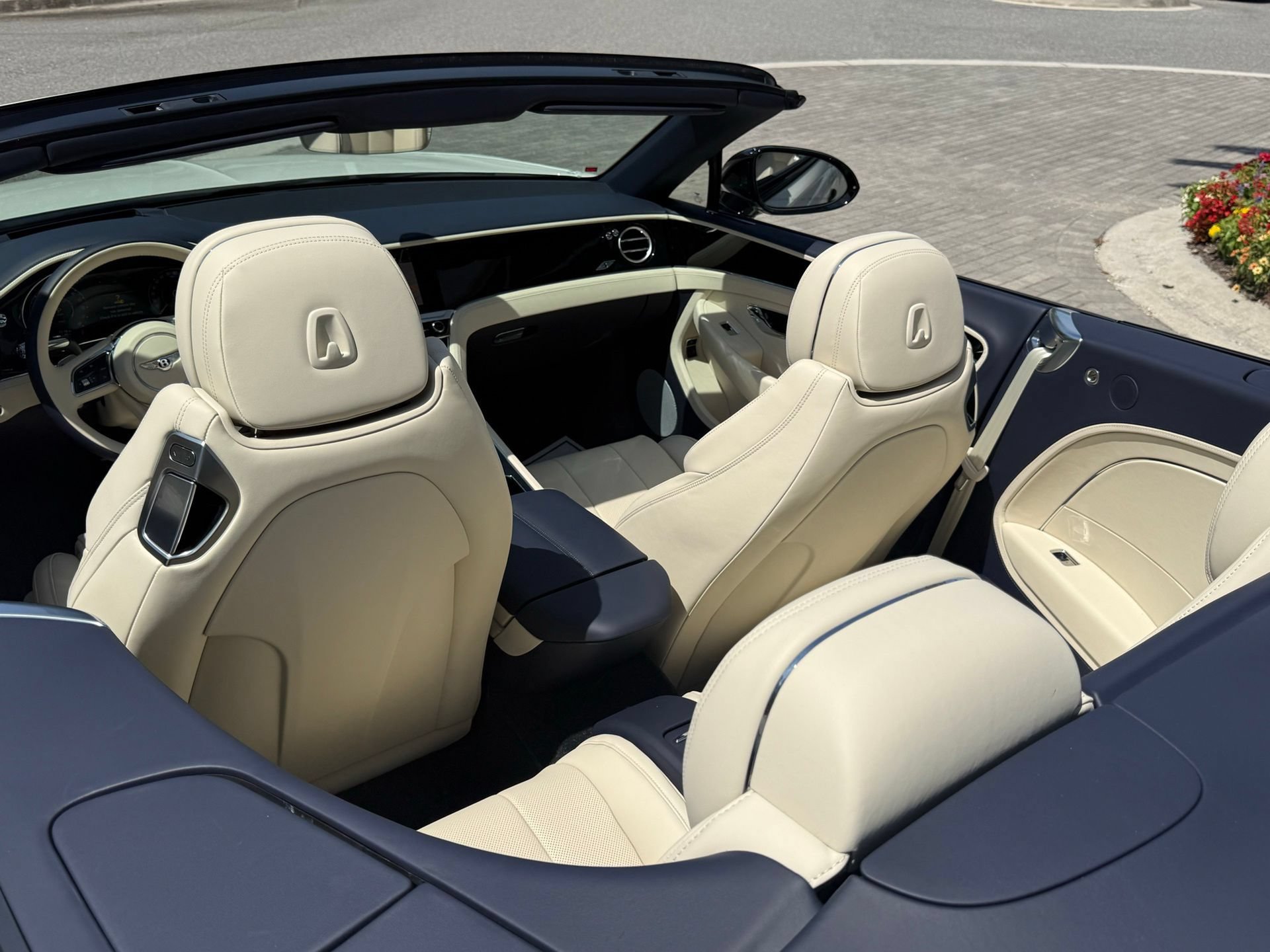 New 2026 Bentley Continental GTC AWD/4WD image 25