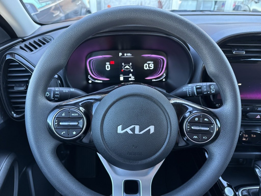 Used 2025 Kia Soul S image 15