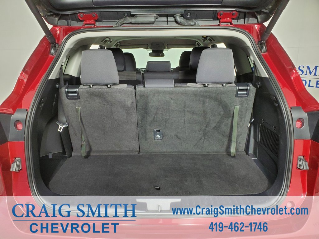 Used 2024 Toyota Highlander LE image 17